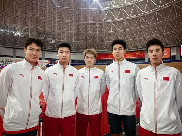中国男、女团体追逐赛破纪录！国家场地自行车队首次包揽亚运四个团体项目金牌